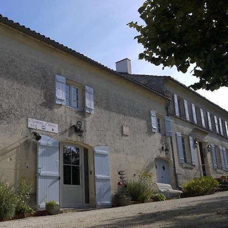 Saint-Georges-des-Côteaux Chambres D'Hotes - Les Bujours المظهر الخارجي الصورة