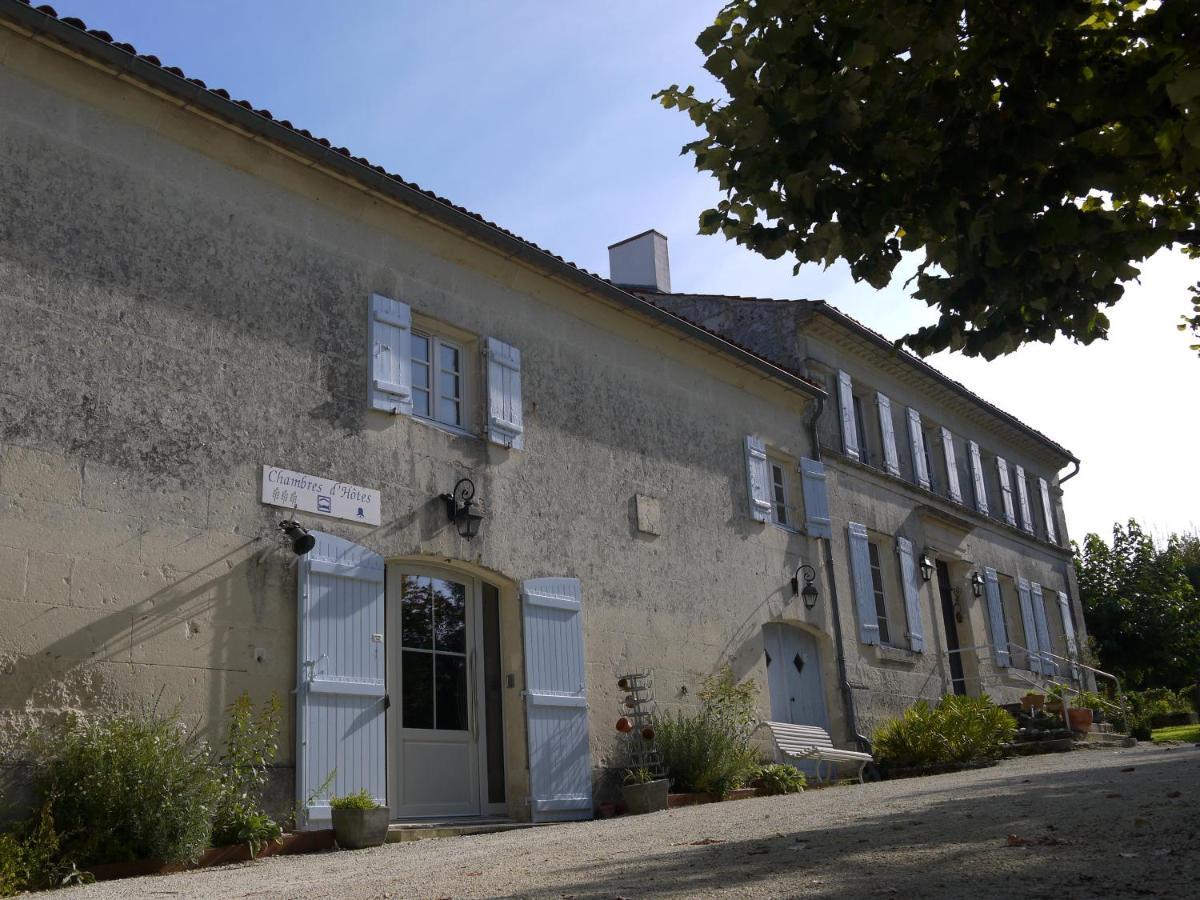 Saint-Georges-des-Côteaux Chambres D'Hotes - Les Bujours المظهر الخارجي الصورة